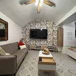 Maison Climatisee 4 Terrasse 3 Kms 別荘 サン・ローラン・ド・ラ・サランク
