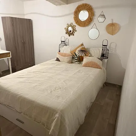 Holiday home Maison Climatisee 4 Terrasse 3 Kms Saint-Laurent-de-la-Salanque