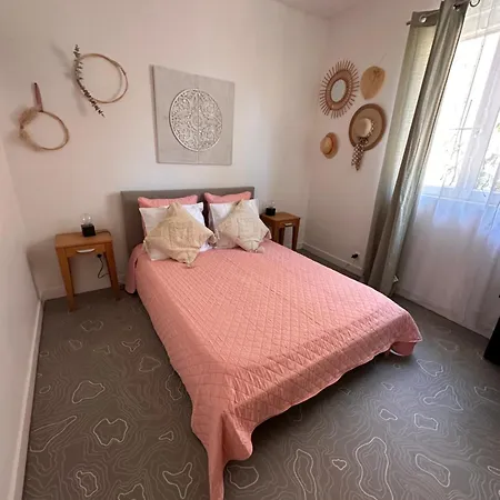 Maison Climatisee 4 Terrasse 3 Kms בית נופש סן-לורן-דה-לה-סלאנק