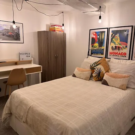 בית נופש Maison Climatisee 4 Terrasse 3 Kms